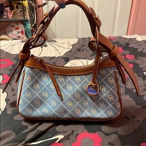 DOONEY&BOURKE SHOULDER BAG